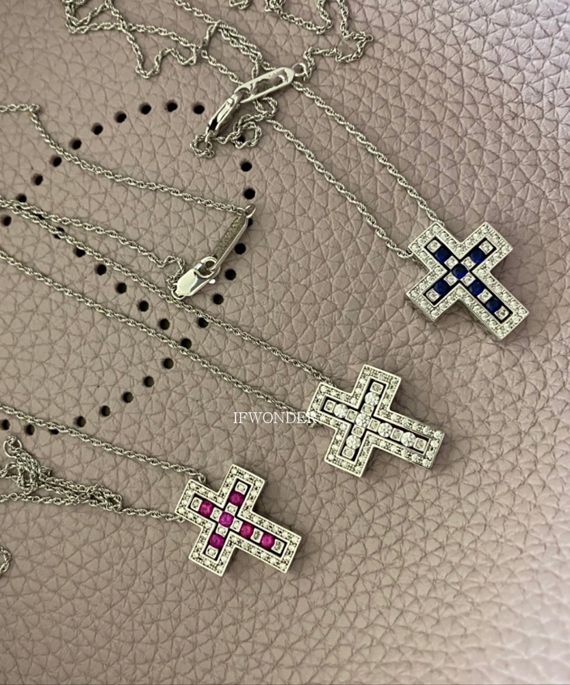 high-quality cross right angle necklace
